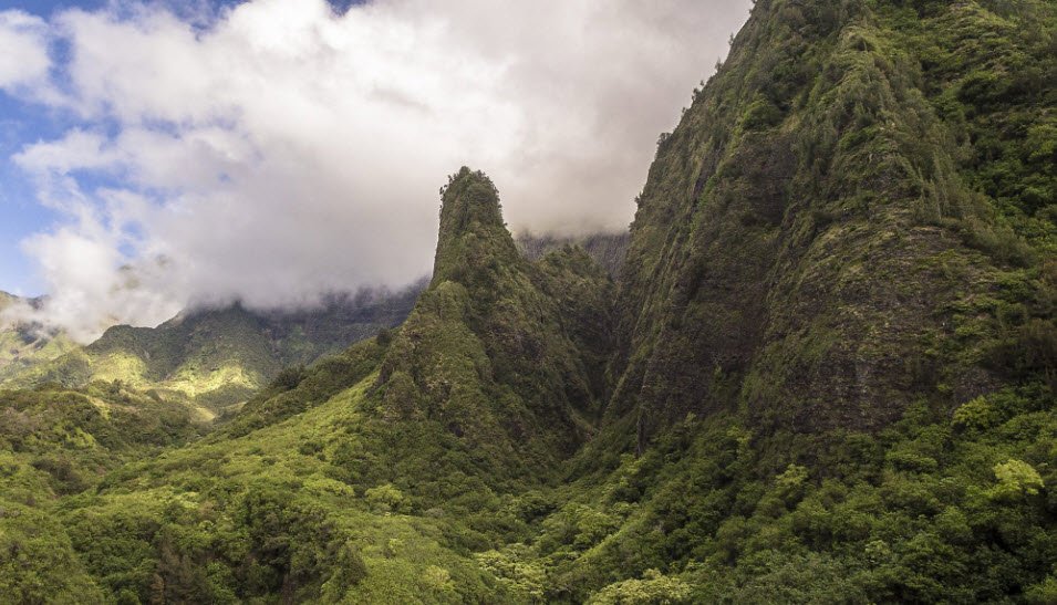 ʻĪao Valley State Monument, Hawaii, USA